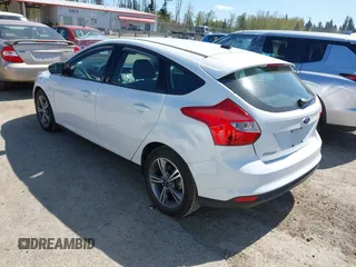 2014 Ford Focus SE with VIN 1FADP3K22EL454565, listed as a IAAI auction lot 42054653 with 19,118 mi miles. Bid and sale history available at carsss.com. Image 3.