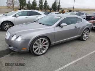 2005 Bentley Continental GT GT z VIN SCBCR63W55C027824, wystawiony jako Copart lot #51500965 z przebiegiem 66 338 mil mil oraz Tytuł czysty. Historia ofert i sprzedaży dostępna na DreamBid. Obrazek 1.