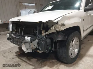 2007 Jeep Grand Cherokee Limited with VIN 1J8HR58217C552426, listed as a IAAI auction lot 41834106 with 130,537 mi miles. Bid and sale history available at carsss.com. Image 13.