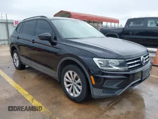 2018 Volkswagen Tiguan S z VIN 3VV1B7AX5JM119438, wystawiony jako IAAI lot #42096749 z przebiegiem 89 925 mil mil oraz . Historia ofert i sprzedaży dostępna na DreamBid. Obrazek 1.