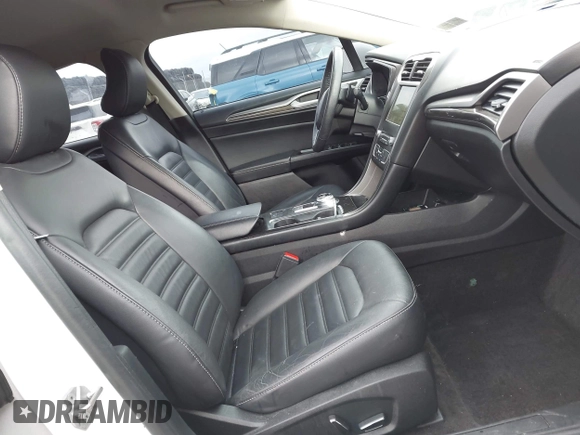 2018 Ford Fusion SE with VIN 3FA6P0HD9JR130315, listed as a IAAI auction lot 41913367 with 68,839 mi miles. Bid and sale history available at carsss.com. Image 5.