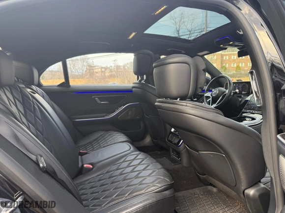 2022 Mercedes-Benz S-Class S 580 with VIN W1K6G7GB4NA139870, listed as a Copart auction lot 53619895 with 49,417 mi miles and Clean Title. Bid and sale history available at carsss.com. Image 6.