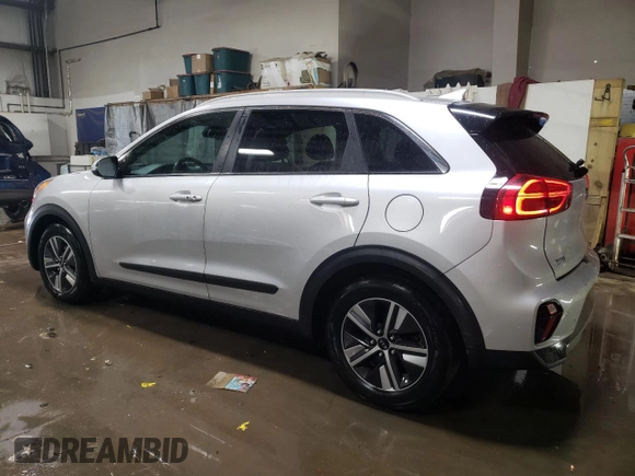 2020 Kia Niro EX Premium with VIN KNDCE3LC4L5370977, listed as a Copart auction lot 46602015 with 111,462 mi miles and Salvage Title. Bid and sale history available at carsss.com. Image 2.