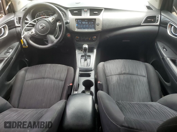 2017 Nissan Sentra S z VIN 3N1AB7AP9HY298684, wystawiony jako Copart lot #57282405 z przebiegiem 253 118 mil mil oraz Szkoda całkowita • Salvage title. Historia ofert i sprzedaży dostępna na DreamBid. Obrazek 8.