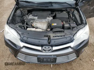 2017 Toyota Camry XLE z VIN 4T1BF1FK5HU780261, wystawiony jako Copart lot #57806555 z przebiegiem 216 536 mil mil oraz Szkoda całkowita • Salvage title. Historia ofert i sprzedaży dostępna na DreamBid. Obrazek 11.