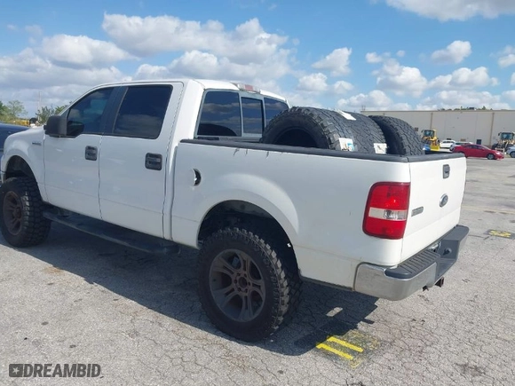 2006 Ford F-150 XLT with VIN 1FTPW12546FA22827, listed as a IAAI auction lot 42080480 with 210,357 mi miles. Bid and sale history available at carsss.com. Image 3.