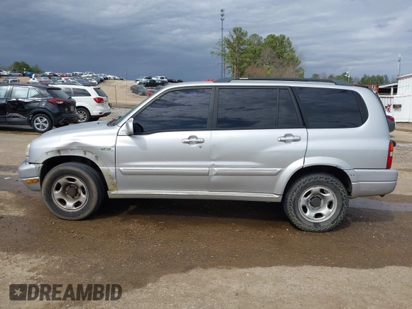 2002 Suzuki XL7 Standard z VIN JS3TY92V824101190, wystawiony jako IAAI lot #41749203 z przebiegiem 239 447 mil mil oraz . Historia ofert i sprzedaży dostępna na DreamBid. Obrazek 14.