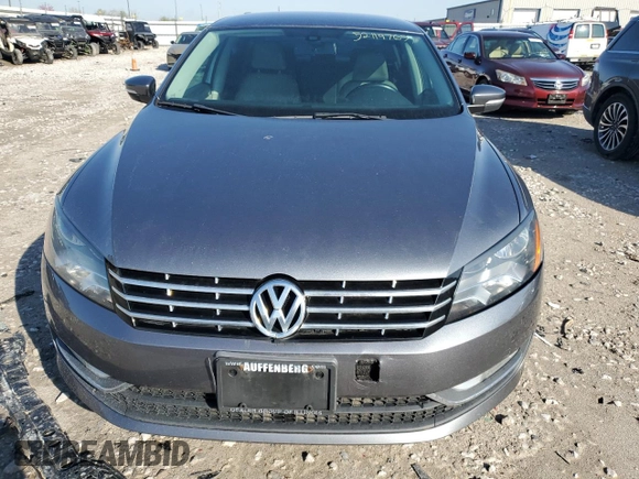 2015 Volkswagen Passat S with VIN 1VWAS7A30FC113371, listed as a Copart auction lot 52119765 with 162,431 mi miles and Clean title. Bid and sale history available at DreamBid. Image 5.