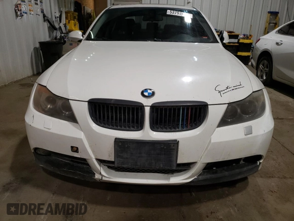 2006 BMW 3 Series 325xi with VIN WBAVD13576KV05230, listed as a Copart auction lot 53792085 with 124,190 mi miles and Salvage Title. Bid and sale history available at carsss.com. Image 5.