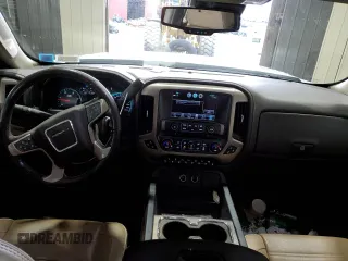 2019 GMC Sierra 3500HD Denali z VIN 1GT42WEY6KF250694, wystawiony jako Copart lot #50035115 z przebiegiem 59 735 mil mil oraz Szkody całkowita. Historia ofert i sprzedaży dostępna na DreamBid. Obrazek 8.