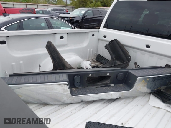 2017 Chevrolet Silverado 1500 LT with VIN 3GCPCREC7HG212382, listed as a IAAI auction lot 41896791 with 129,264 mi miles. Bid and sale history available at carsss.com. Image 12.