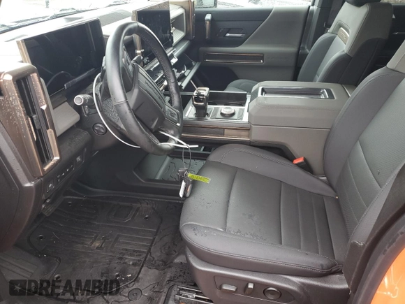 2024 GMC Hummer EV 3X z VIN 1GKB0RDCXRU113305, wystawiony jako Copart lot #52011735 z przebiegiem 5 142 mil mil oraz Szkoda całkowita • Salvage title. Historia ofert i sprzedaży dostępna na DreamBid. Obrazek 7.