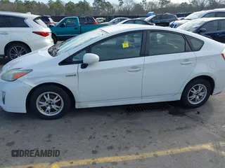 2010 Toyota Prius II with VIN JTDKN3DU0A0095900, listed as a IAAI auction lot 41630338 with 318,071 mi miles. Bid and sale history available at carsss.com. Image 6.