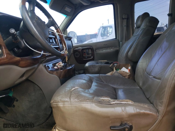 2000 GMC Savana Passenger with VIN 1GDFG15RXY1219889, listed as a Copart auction lot 76055684 with NaN miles and Salvage Title. Bid and sale history available at carsss.com. Image 7.