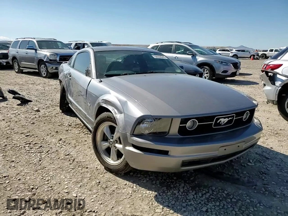 2007 Ford Mustang Deluxe z VIN 1ZVFT80NX75222261, wystawiony jako Copart lot #56236045 z przebiegiem 113 714 mil mil oraz Szkoda całkowita • Salvage title. Historia ofert i sprzedaży dostępna na DreamBid. Obrazek 14.