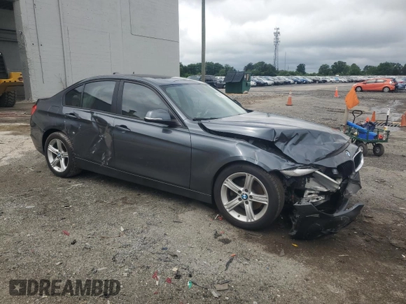 2013 BMW 3 Series 328i z VIN WBA3C1G59DNR48978, wystawiony jako Copart lot #56467365 z przebiegiem 95 950 mil mil oraz Szkoda całkowita • Salvage title. Historia ofert i sprzedaży dostępna na DreamBid. Obrazek 4.