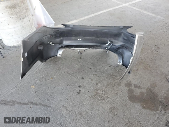 2016 Lexus ES 330 z VIN 58ABK1GG6GU019977, wystawiony jako Copart lot #59163355 z przebiegiem 55 368 mil mil oraz Szkoda całkowita • Salvage title. Historia ofert i sprzedaży dostępna na DreamBid. Obrazek 12.