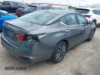 2025 Nissan Altima SV with VIN 1N4BL4DV3SN366995, listed as a IAAI auction lot 42140218 with 2,023 mi miles. Bid and sale history available at carsss.com. Image 4.