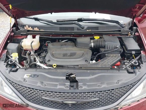 2020 Chrysler Pacifica Touring with VIN 2C4RC1FGXLR100447, listed as a IAAI auction lot 41514925 with 46,001 mi miles. Bid and sale history available at carsss.com. Image 10.