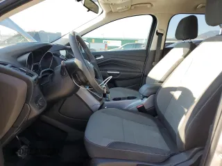 2013 Ford Escape SE z VIN 1FMCU9G96DUD12621, wystawiony jako Copart lot #56176175 z przebiegiem 85 597 mil mil oraz Szkoda całkowita • Salvage title. Historia ofert i sprzedaży dostępna na DreamBid. Obrazek 7.