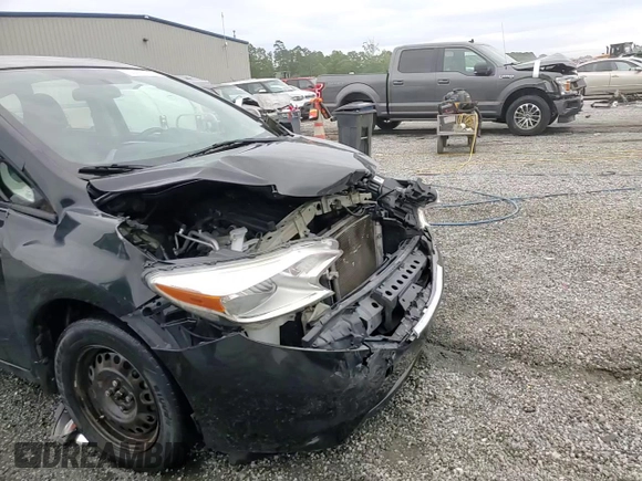 2016 Nissan Note S with VIN 3N1CE2CP5GL403815, listed as a Copart auction lot 55786765 with 122,895 mi miles and Salvage title. Bid and sale history available at DreamBid. Image 14.