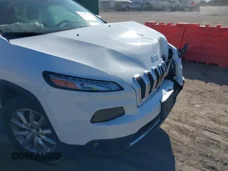 2017 Jeep Cherokee Limited with VIN 1C4PJMDB7HW647325, listed as a IAAI auction lot 41472364 with 37,129 mi miles and . Bid and sale history available at DreamBid. Image 17.