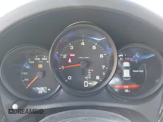 2018 Porsche Macan z VIN WP1AA2A50JLB09807, wystawiony jako IAAI lot #41634432 z przebiegiem 74 357 mil mil oraz . Historia ofert i sprzedaży dostępna na DreamBid. Obrazek 7.