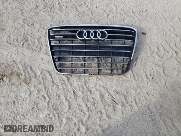 2013 Audi A8 3.0L with VIN WAUAGAFDXDN032766, listed as a Copart auction lot 84275944 with 127,388 mi miles and Salvage title. Bid and sale history available at DreamBid. Image 14.