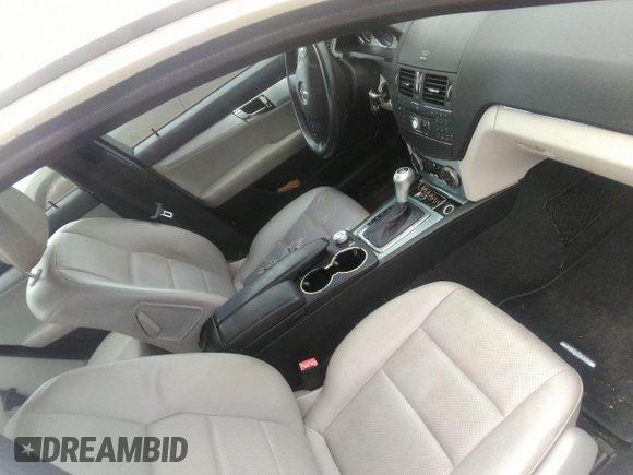 2009 Mercedes-Benz C-Class 3.0L Sport with VIN WDDGF54X99R072248, listed as a IAAI auction lot 42092318 with 249,590 mi miles. Bid and sale history available at carsss.com. Image 5.