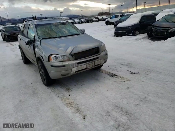 2013 Volvo XC90 R-Design with VIN YV4952CT8D1639640, listed as a Copart auction lot 83015274 with 113,805 mi miles and Salvage Title. Bid and sale history available at carsss.com. Image 12.