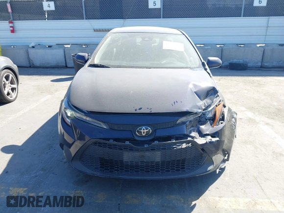 2020 Toyota Corolla LE with VIN JTDEPRAE4LJ093104, listed as a IAAI auction lot 41827963 with 69,780 mi miles. Bid and sale history available at carsss.com. Image 12.