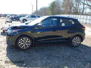 2021 Nissan Kicks SV with VIN 3N1CP5CV4ML497045, listed as a IAAI auction lot 41785445 with 75,768 mi miles. Bid and sale history available at carsss.com. Image 14.