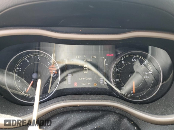 2017 Jeep Cherokee Latitude z VIN 1C4PJMCB7HW546190, wystawiony jako Copart lot #58212075 z przebiegiem 62 238 mil mil oraz Szkoda całkowita • Salvage title. Historia ofert i sprzedaży dostępna na DreamBid. Obrazek 9.