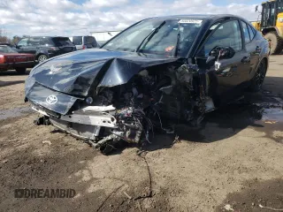 2025 Toyota Camry LE z VIN 4T1DBADK5SU002377, wystawiony jako Copart lot #50020925 z przebiegiem Nie podano mil oraz Szkoda całkowita • Salvage title. Historia ofert i sprzedaży dostępna na DreamBid. Obrazek 1.