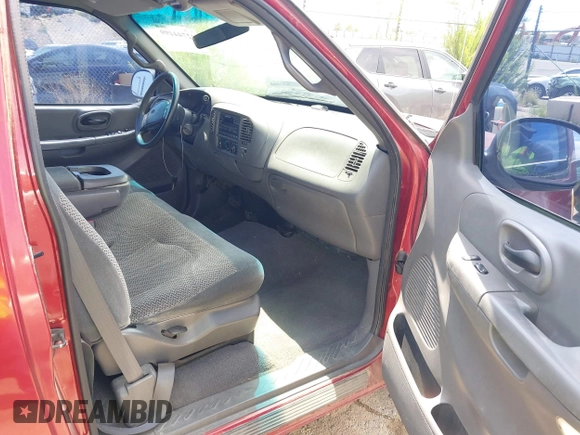 2000 Ford F-150 XL с VIN 1FTRX17W4YKB34223, выставлен на аукционе IAAI как лот 42744499 с пробегом 153 163 миль миль и . История ставок и продаж доступна на DreamBid. Изображение 5.