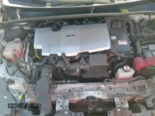 2017 Toyota Prius Two z VIN JTDKBRFU7H3563428, wystawiony jako Copart lot #87120145 z przebiegiem 132 022 mil mil oraz Szkoda całkowita • Salvage title. Historia ofert i sprzedaży dostępna na DreamBid. Obrazek 14.