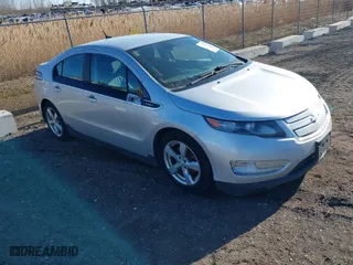 2013 Chevrolet Volt with VIN 1G1RF6E43DU138854, listed as a IAAI auction lot 42096611 with 204,404 mi miles. Bid and sale history available at carsss.com. Image 1.