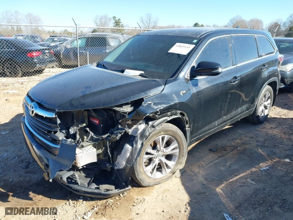 2015 Toyota Highlander LE with VIN 5TDBKRFH0FS210916, listed as a IAAI auction lot 41695145 with 123,236 mi miles. Bid and sale history available at carsss.com. Image 17.
