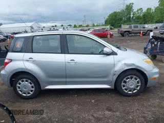 2006 Scion xA z VIN JTKKT624560147788, wystawiony jako IAAI lot #42327138 z przebiegiem 136 968 mil mil oraz . Historia ofert i sprzedaży dostępna na DreamBid. Obrazek 13.