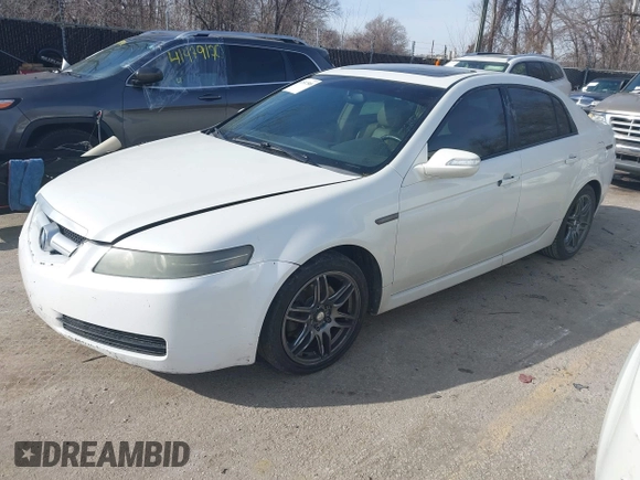 2008 Acura TL with VIN 19UUA66288A033751, listed as a IAAI auction lot 41502588 with 204,074 mi miles. Bid and sale history available at carsss.com. Image 2.