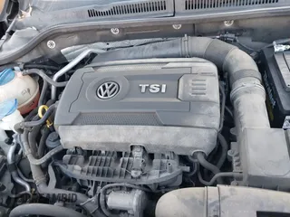 2015 Volkswagen Jetta SE with VIN 3VWD17AJXFM244532, listed as a IAAI auction lot 41769683 with 113,890 mi miles and . Bid and sale history available at DreamBid. Image 10.