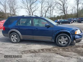 2006 Ford Freestyle SEL with VIN 1FMZK02156GA33093, listed as a IAAI auction lot 41612080 with 210,382 mi miles. Bid and sale history available at carsss.com. Image 13.
