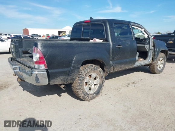 2015 Toyota Tacoma z VIN 3TMLU4ENXFM206669, wystawiony jako IAAI lot #41323365 z przebiegiem 102 297 mil mil oraz . Historia ofert i sprzedaży dostępna na DreamBid. Obrazek 4.
