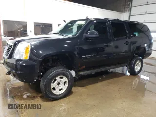2010 GMC Yukon XL z VIN 1GKUKKE39AR133545, wystawiony jako Copart lot #48622635 z przebiegiem 243 633 mil mil oraz Tytuł czysty. Historia ofert i sprzedaży dostępna na DreamBid. Obrazek 1.