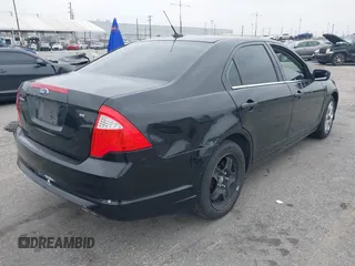 2011 Ford Fusion SE with VIN 3FAHP0HA2BR322918, listed as a IAAI auction lot 41886035 with 250,462 mi miles. Bid and sale history available at carsss.com. Image 4.