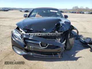 2018 Mercedes-Benz C 300 z VIN WDDWK4KBXJF614634, wystawiony jako Copart lot #50880805 z przebiegiem 82 560 mil mil oraz Szkoda całkowita • Salvage title. Historia ofert i sprzedaży dostępna na DreamBid. Obrazek 5.