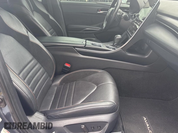 2019 Toyota Avalon XLE with VIN 4T1BZ1FB7KU030486, listed as a Copart auction lot 55491685 with 114,195 mi miles and Clean Title. Bid and sale history available at carsss.com. Image 5.