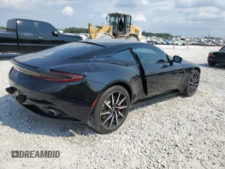 2017 Aston Martin DB11 z VIN SCFRMFAV1HGL02166, wystawiony jako Copart lot #68754174 z przebiegiem Nie podano mil oraz Szkody całkowita. Historia ofert i sprzedaży dostępna na DreamBid. Obrazek 3.