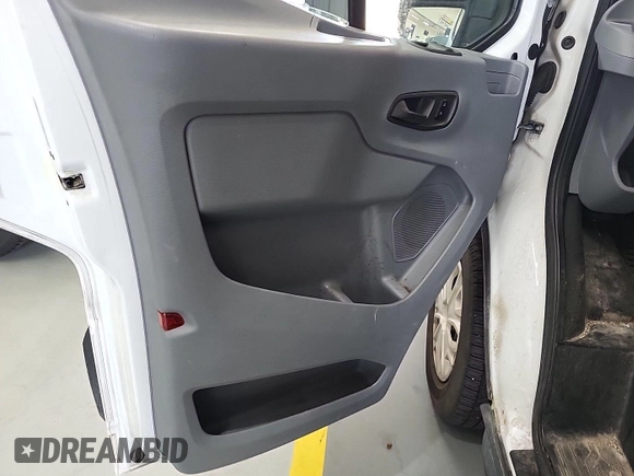 2018 Ford Transit с VIN 1FTYR3XM8JKB31055, выставлен на аукционе IAAI как лот 42791422 с пробегом 130 835 миль миль и . История ставок и продаж доступна на DreamBid. Изображение 4.