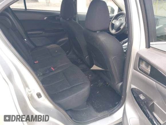 2019 Mitsubishi Eclipse Cross LE z VIN JA4AT4AA0KZ030487, wystawiony jako IAAI lot #42504055 z przebiegiem 93 412 mil mil oraz . Historia ofert i sprzedaży dostępna na DreamBid. Obrazek 8.